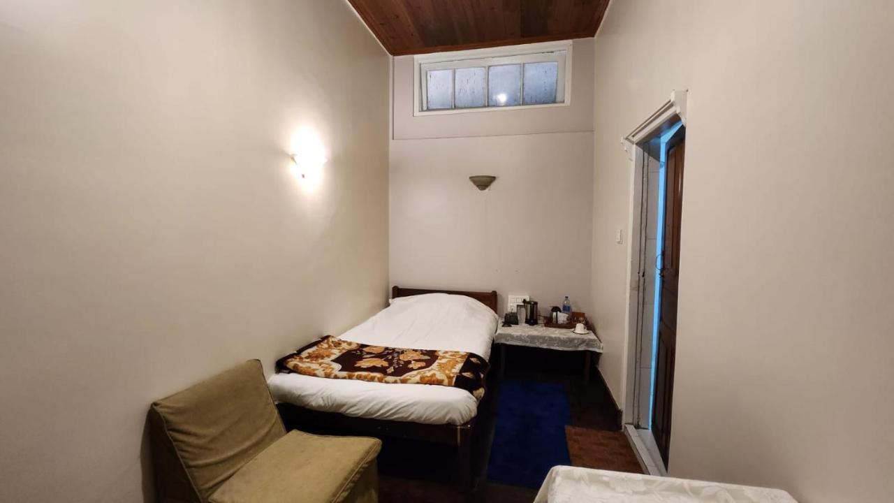 Ivanhoe Hotel Darjeeling  Bagian luar foto
