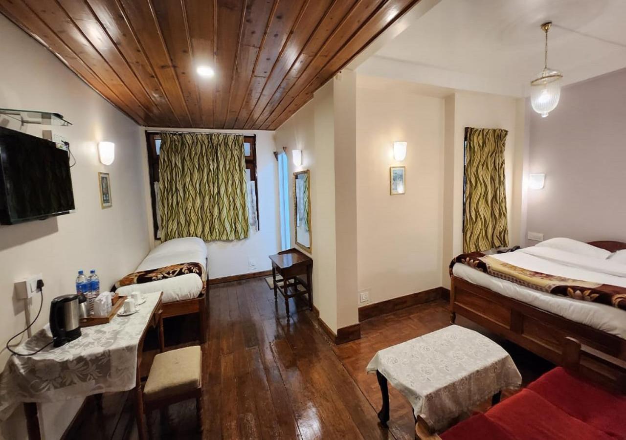 Ivanhoe Hotel Darjeeling  Bagian luar foto