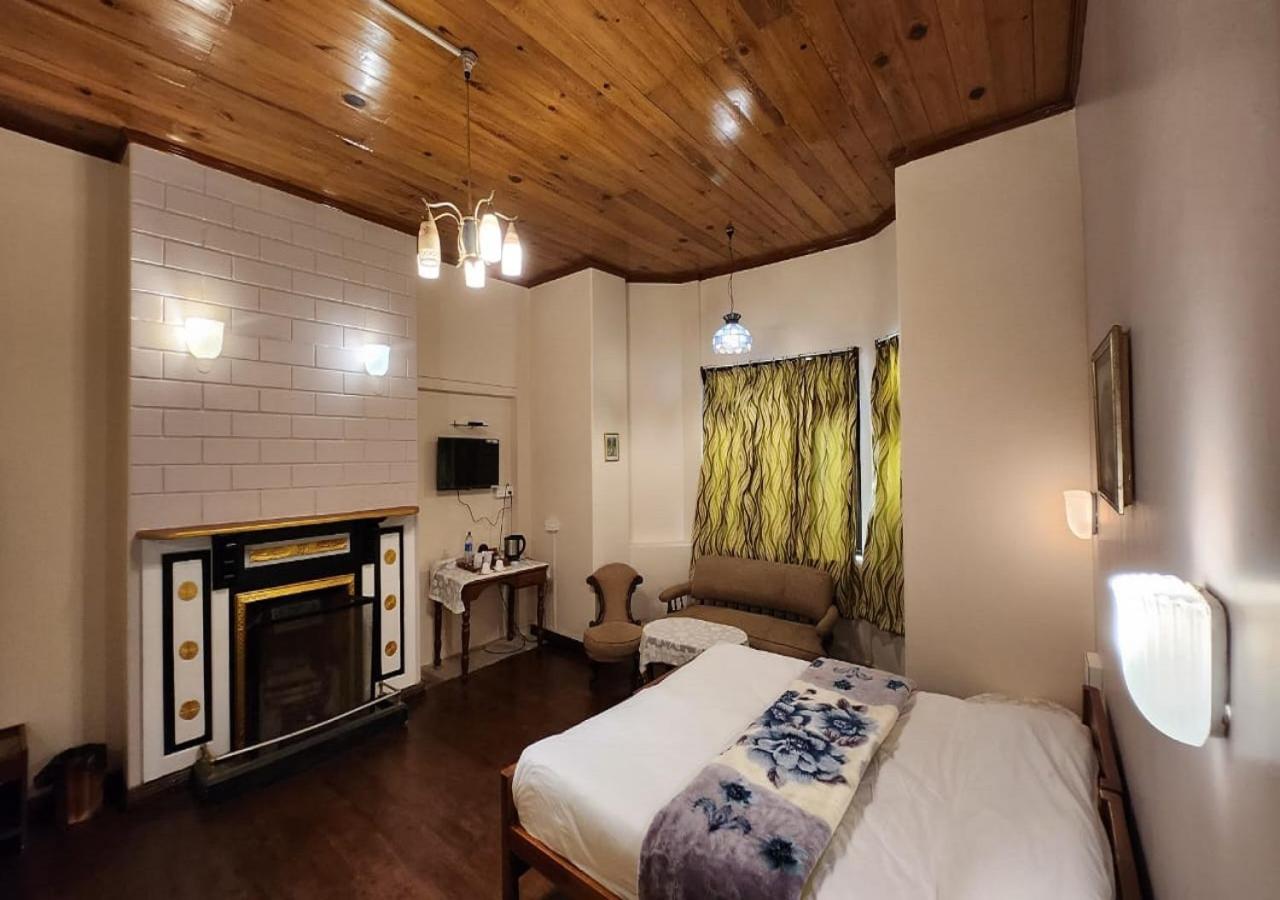 Ivanhoe Hotel Darjeeling  Bagian luar foto