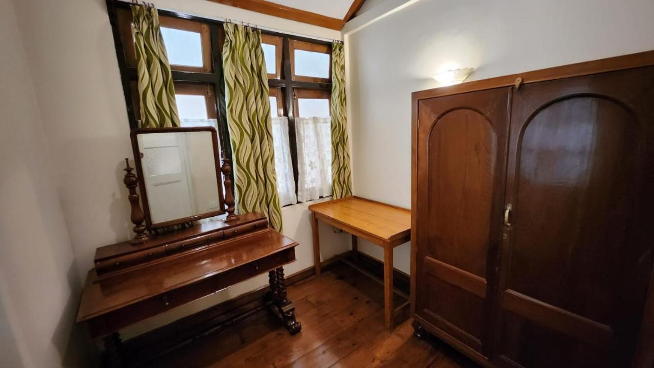 Ivanhoe Hotel Darjeeling  Bagian luar foto