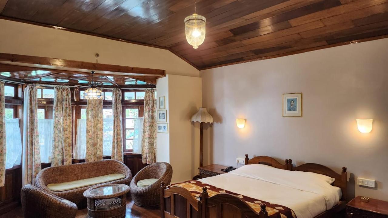Ivanhoe Hotel Darjeeling  Bagian luar foto