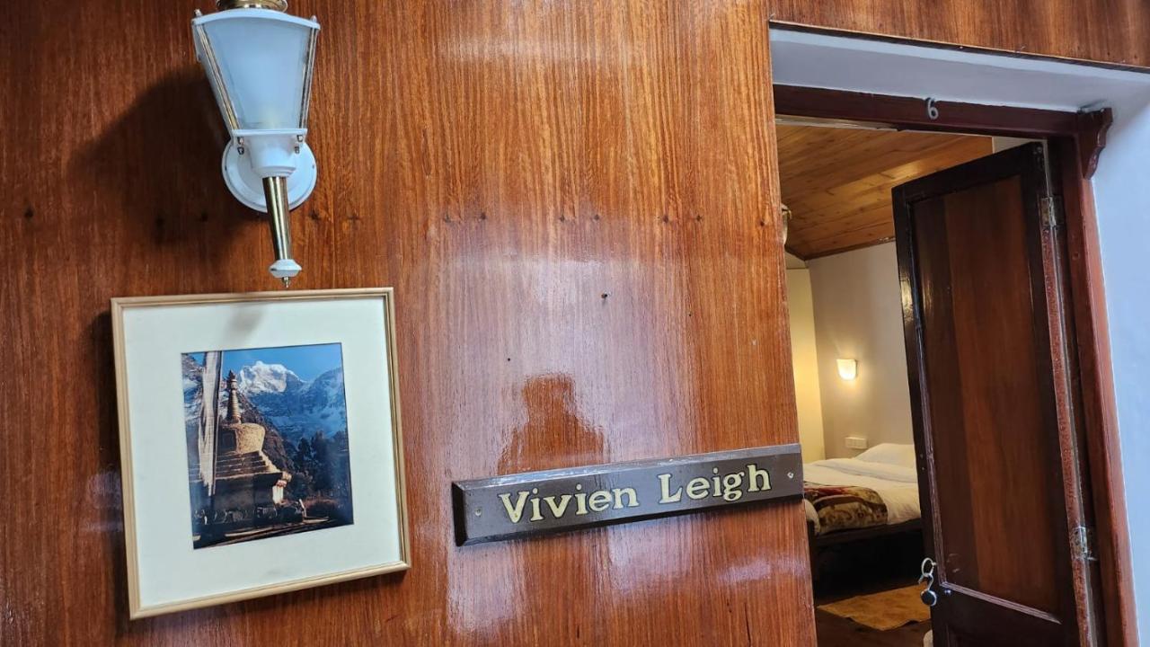 Ivanhoe Hotel Darjeeling  Bagian luar foto