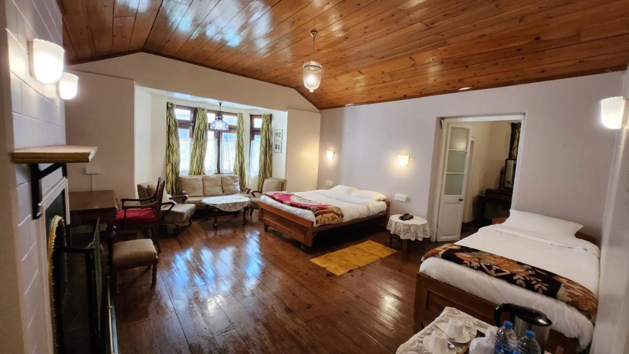 Ivanhoe Hotel Darjeeling  Bagian luar foto