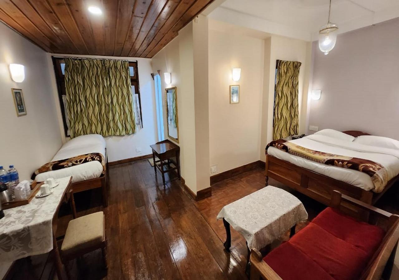 Ivanhoe Hotel Darjeeling  Bagian luar foto