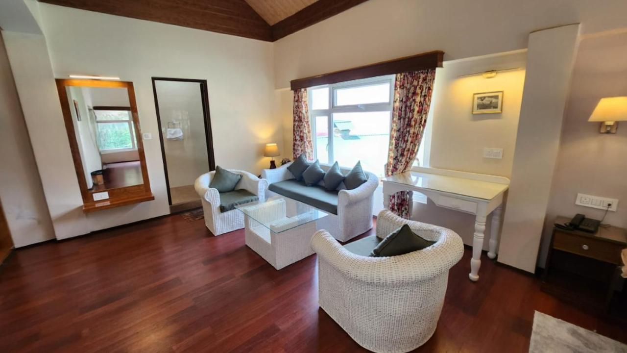 Ivanhoe Hotel Darjeeling  Bagian luar foto
